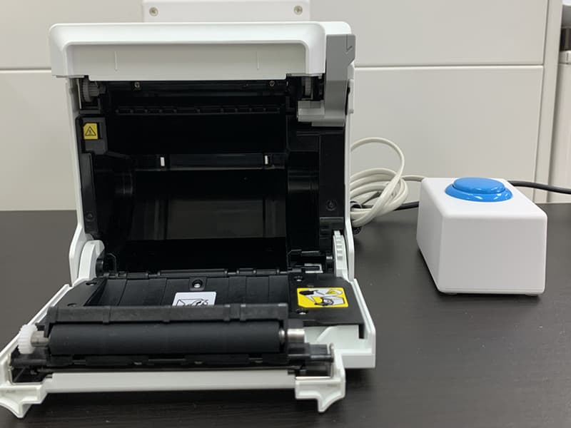 ボタン式整理券発券機 ロール紙交換方法